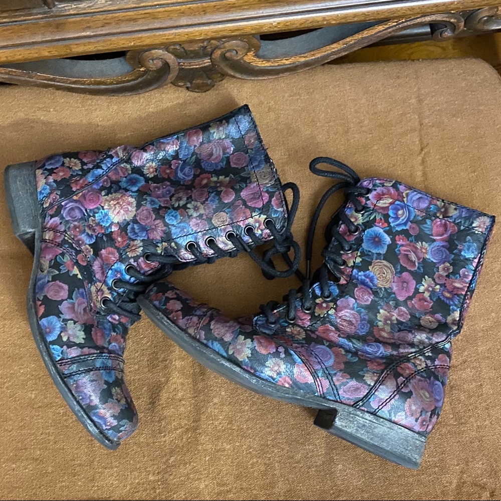 Steve Madden Troopa